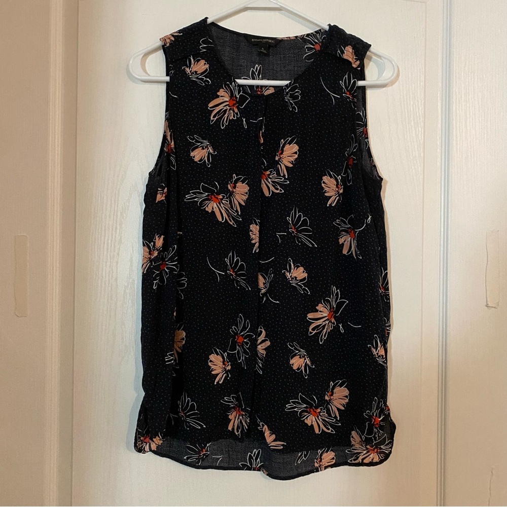 Banana Republic Factory Blouse Tank Top Sz S Woman Blue Floral Sleeveless V-neck